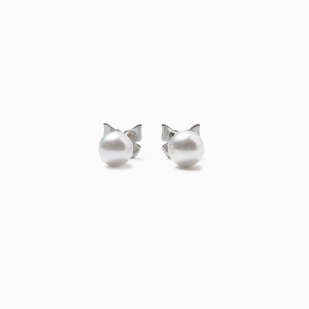 《Pierced earrings》Butterfly Pearl Kiss（Casual）