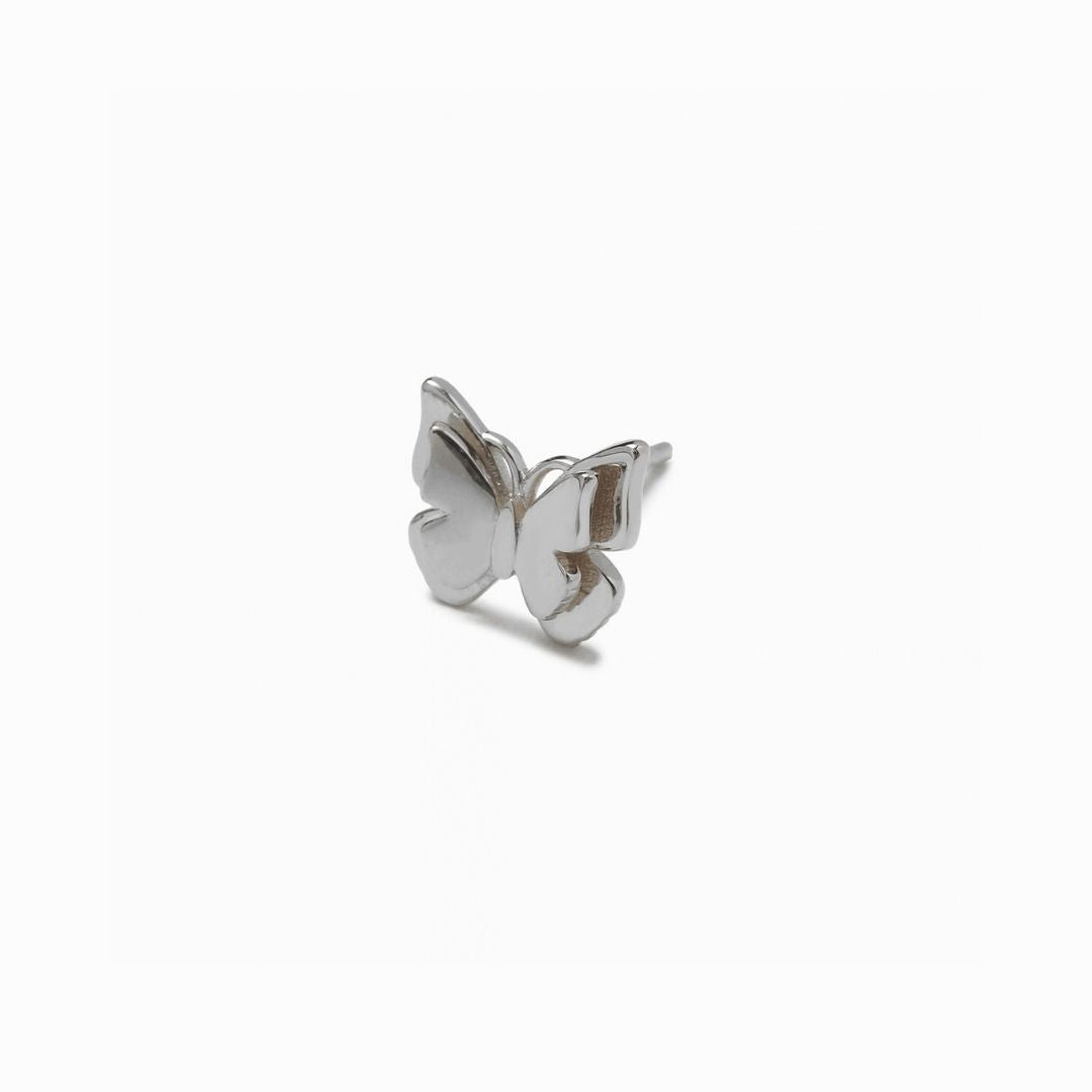 《Pierced earrings》Butterfly Pearl Kiss（Casual）