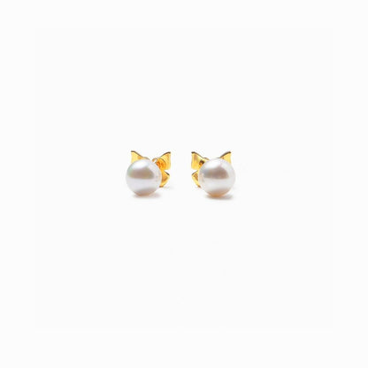 《Pierced earrings》Butterfly Pearl Kiss（Casual）