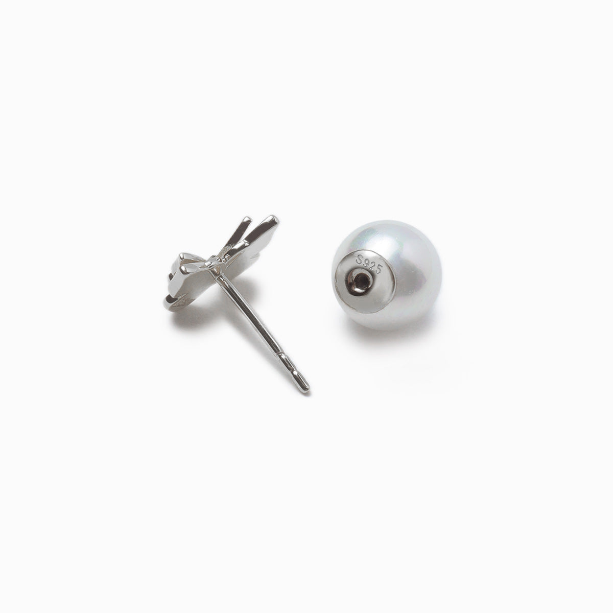 《Pierced earrings》Butterfly Pearl Kiss（Luxe）