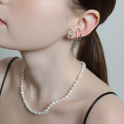 《Pierced earrings》Butterfly Pearl Kiss（Casual）