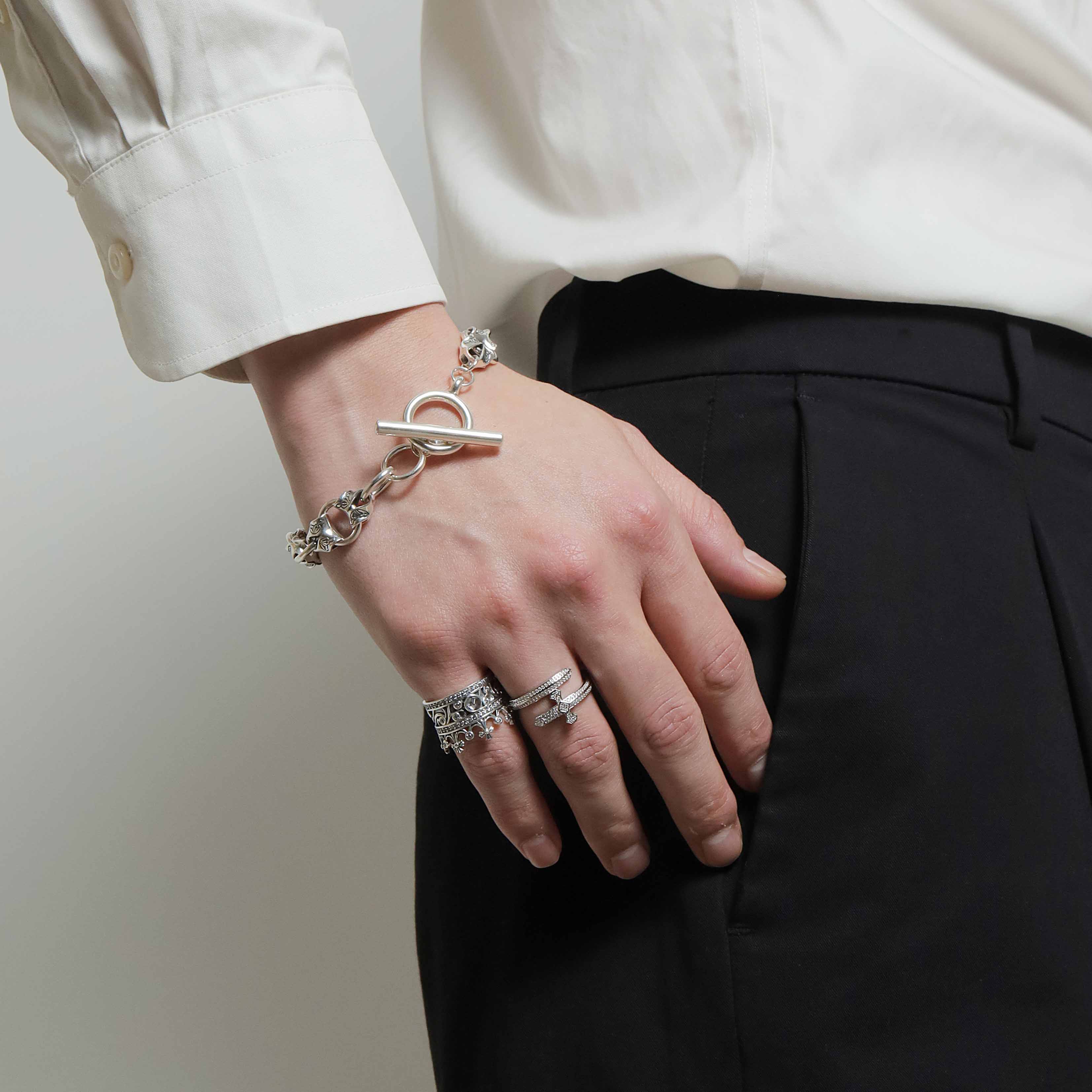 女王蜂 qbbracelet ブレスレット 未開封 qb BRACELET | ソニー